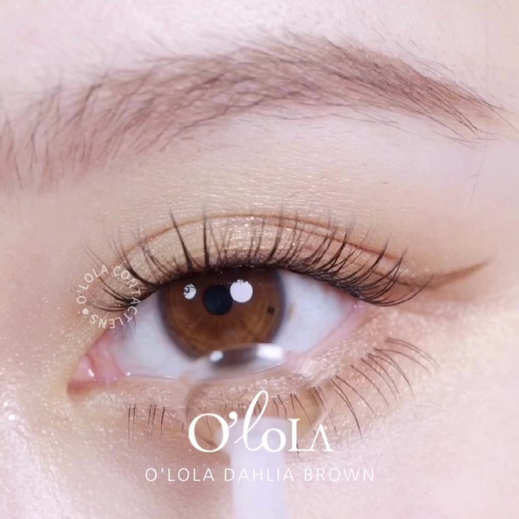 Dahlia Brown
